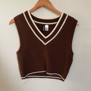 CROPPED SWEATER VEST